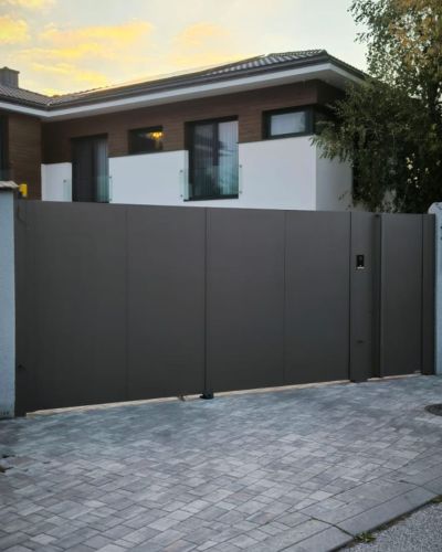 modne-kolory-ogrodzen-lakate