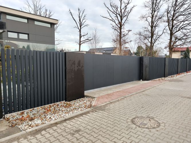 nowoczesne ogrodzenie frontowe