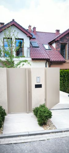 ogrodzenie-dla-domu-lakate