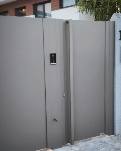 pelna-furtka-ogrodzenia-frontowe-lakate